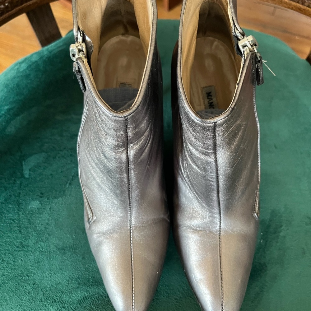Manolo Blahnik Metallic Gray Ankle Boots Women’s Size 8